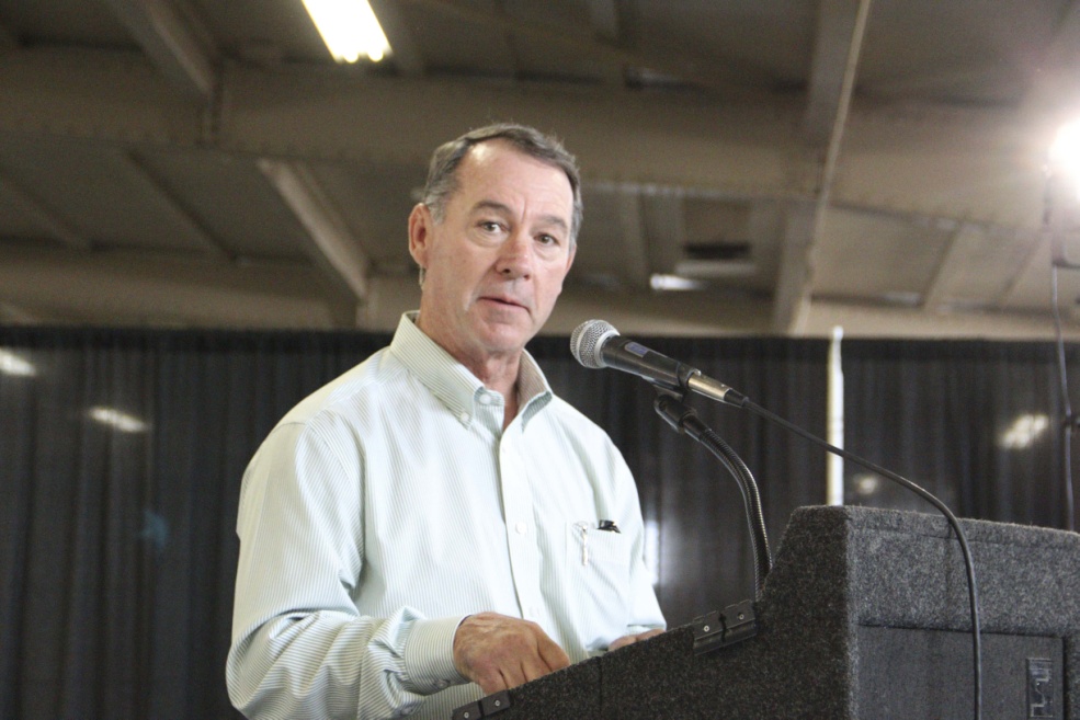 Almond Board Chair Mike Mason tells state ag board growers are water efficient